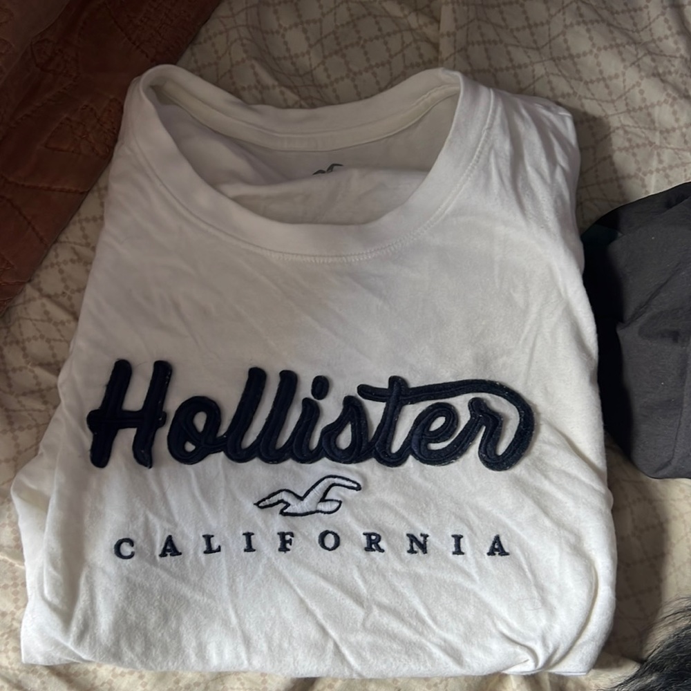 Never worn white Hollister tee